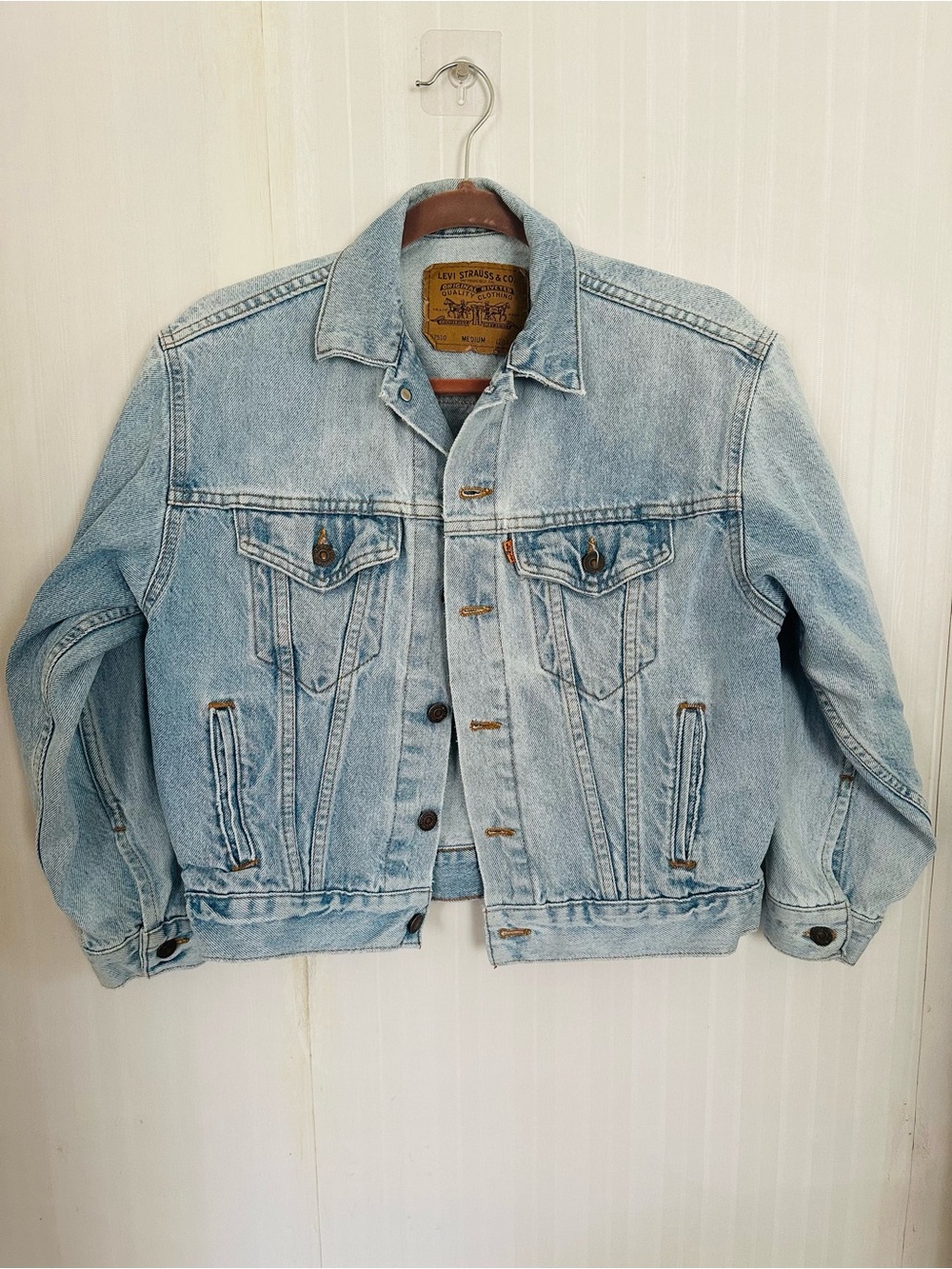 Vintage 90s Levi's Light Blue Denim Trucker Jacket